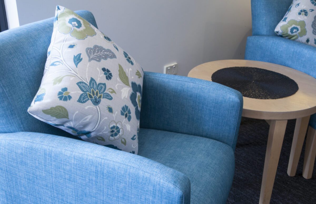 Finding the Perfect Comfortable Chair for Seniors