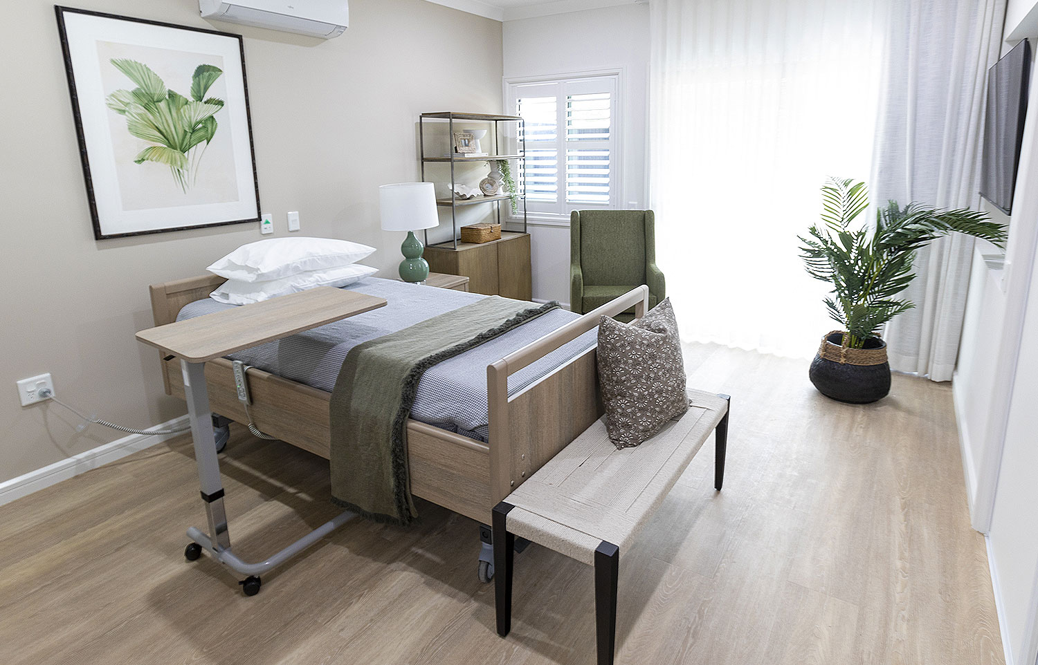 Palliative care room furniture