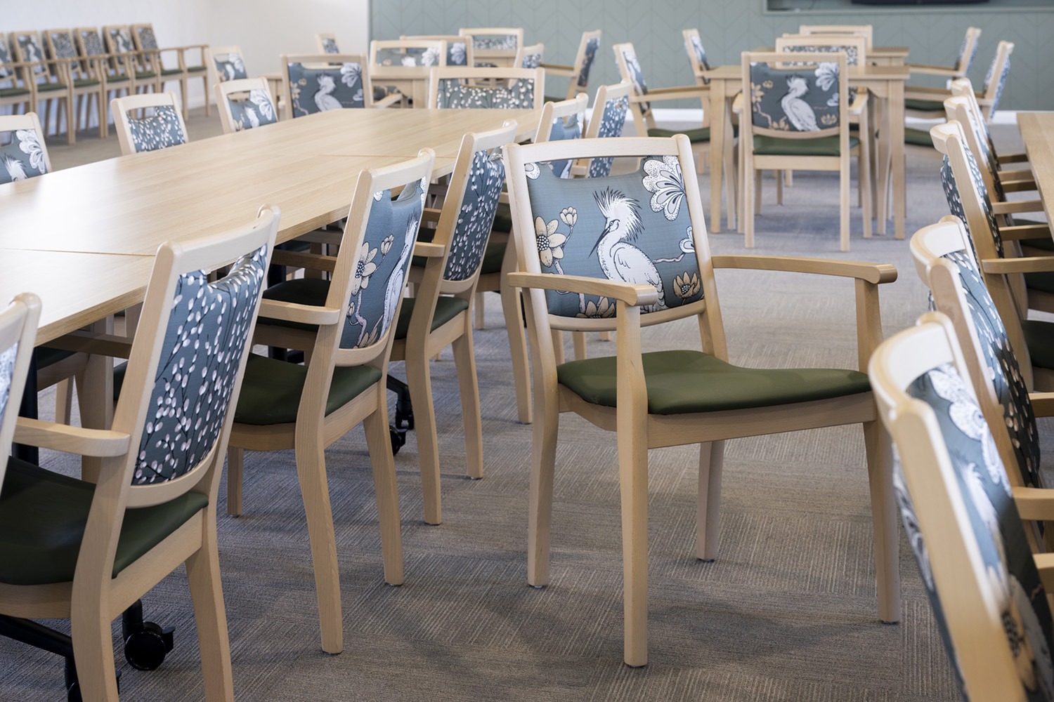 Sundale Hilltop Events Centre furniture