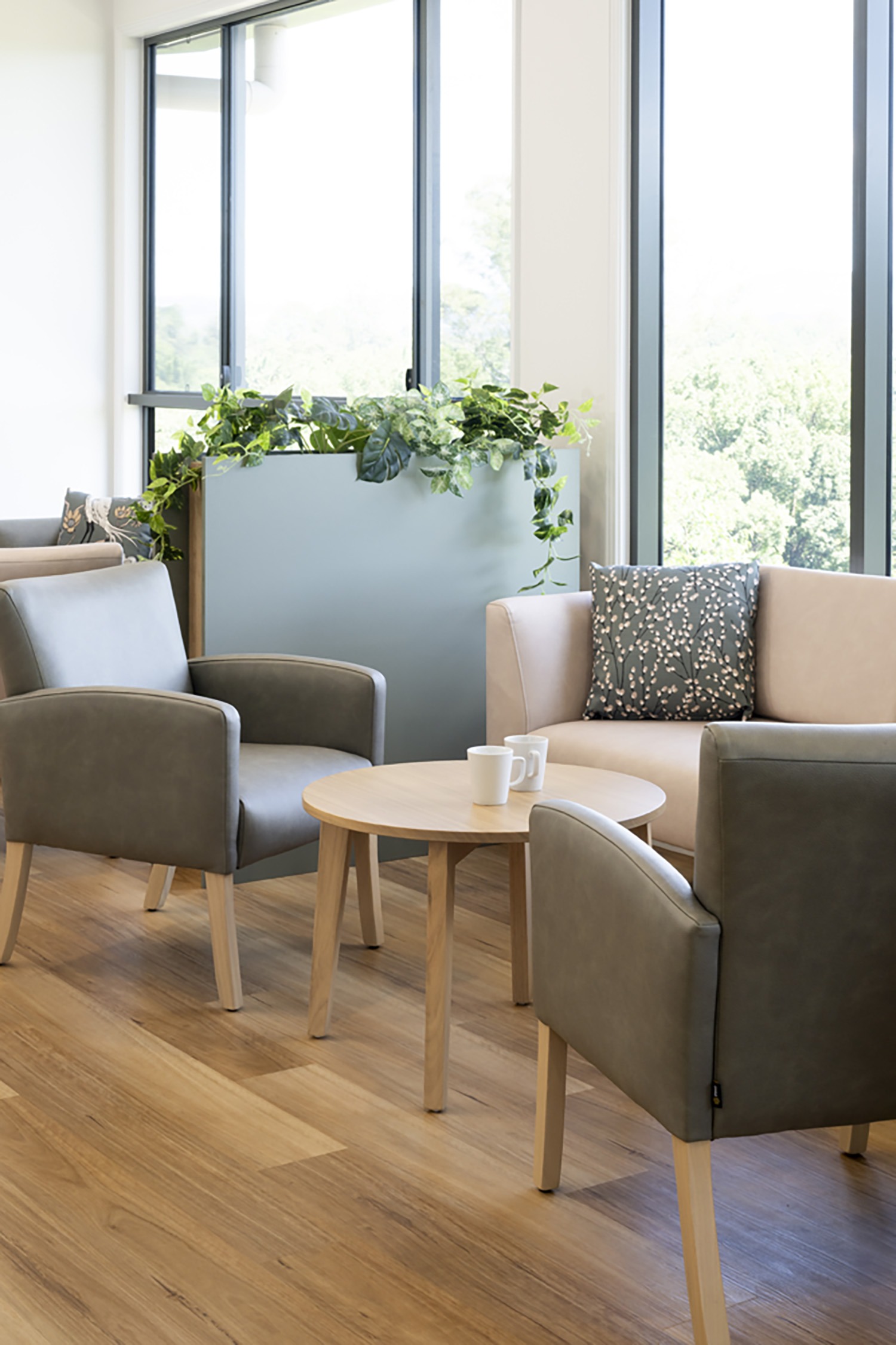 Sundale Hilltop Events Centre furniture